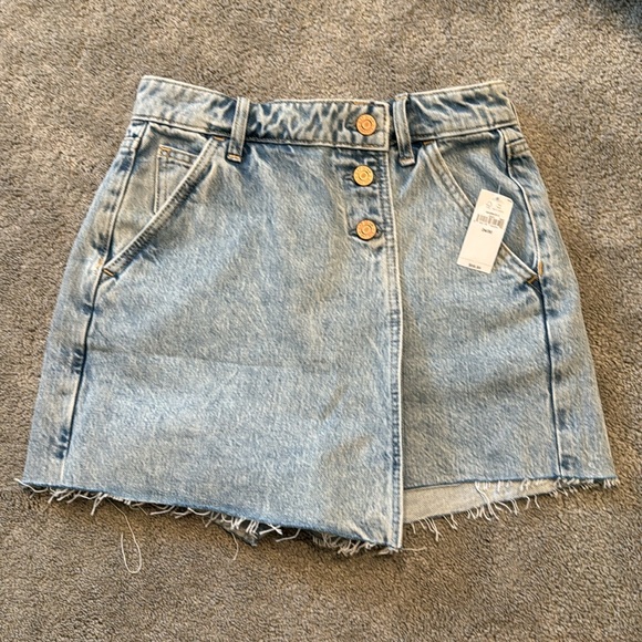 Gap Denim Wrap Skort - Picture 3 of 11